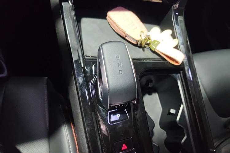 Used Geely Auto Emgrand X7 Sport 2023 Boyue COOL 1.5TD Smart Connect+ Gear Lever