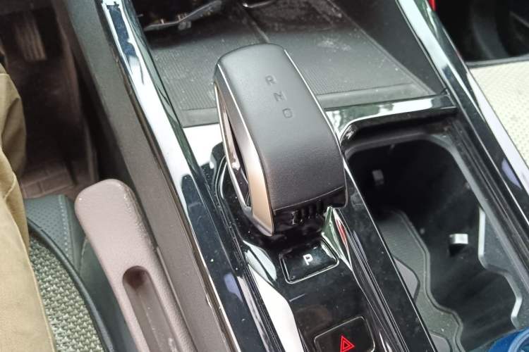 Used Geely Auto Emgrand X7 Sport 2023 Boyue COOL 1.5TD Smart Connect+ Gear Lever