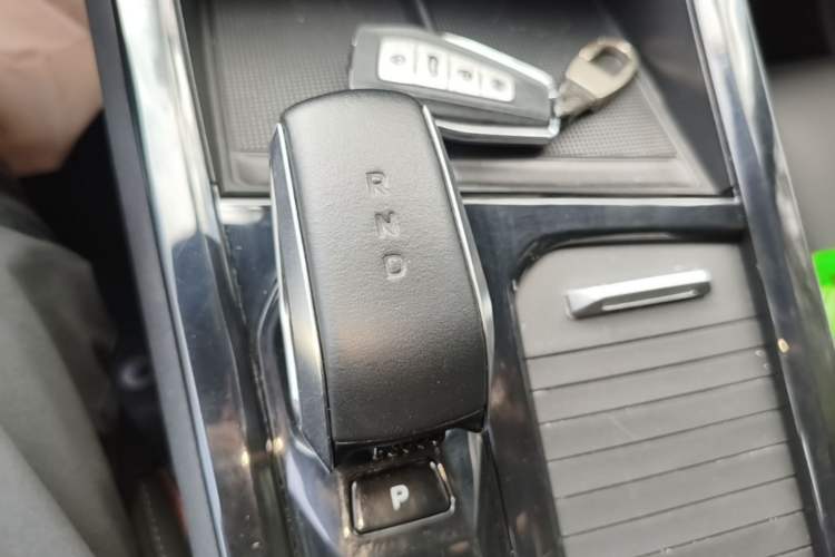 Used Geely Auto Emgrand X7 Sport 2023 Boyue COOL 1.5TD Smart Connect+ Gear Lever