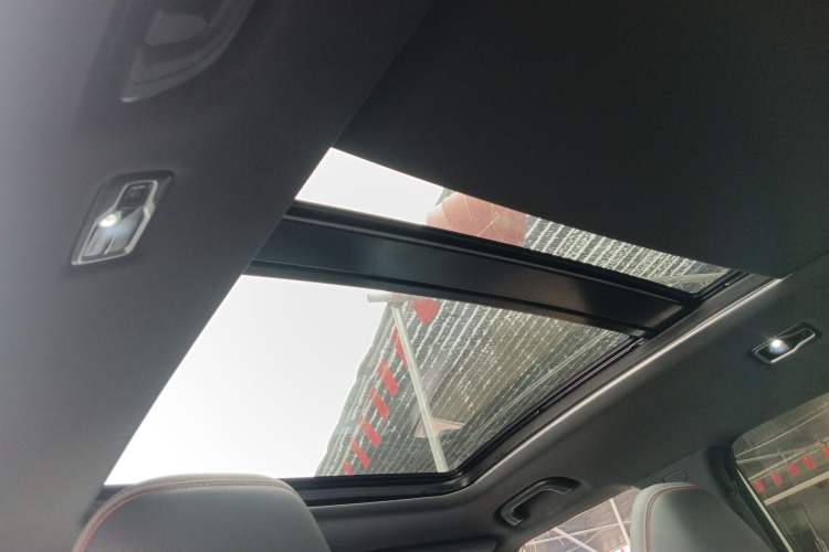 Used Geely Auto Emgrand X7 Sport 2023 Boyue COOL 1.5TD Smart Connect+ Headliner