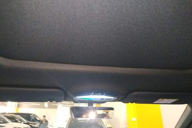 Used Geely Auto Emgrand X7 Sport 2023 Boyue COOL 1.5TD Smart Connectivity Model Headliner