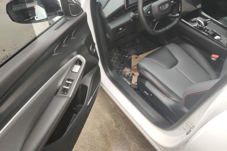 Used Geely Auto Emgrand X7 Sport 2023 Boyue COOL 1.5TD Smart Connect+ Interior 1
