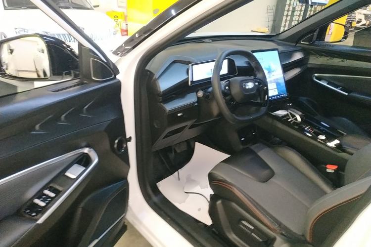 Used Geely Auto Emgrand X7 Sport 2023 Boyue COOL 1.5TD Smart Connectivity Model Interior 3
