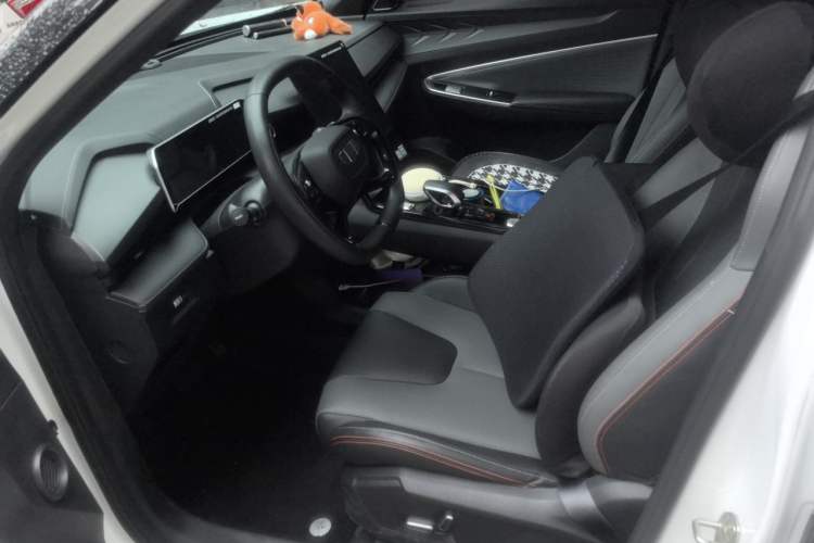 Used Geely Auto Emgrand X7 Sport 2023 Boyue COOL 1.5TD Smart Connect+ Left Front Seat