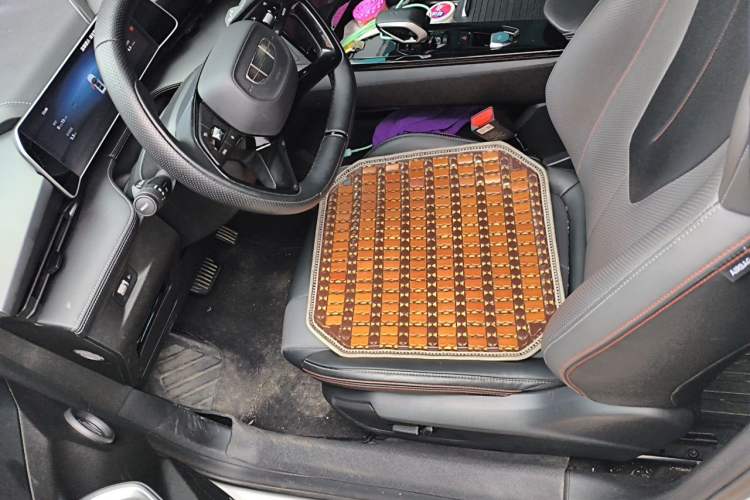 Used Geely Auto Emgrand X7 Sport 2023 Boyue COOL 1.5TD Smart Connect+ Left Front Seat