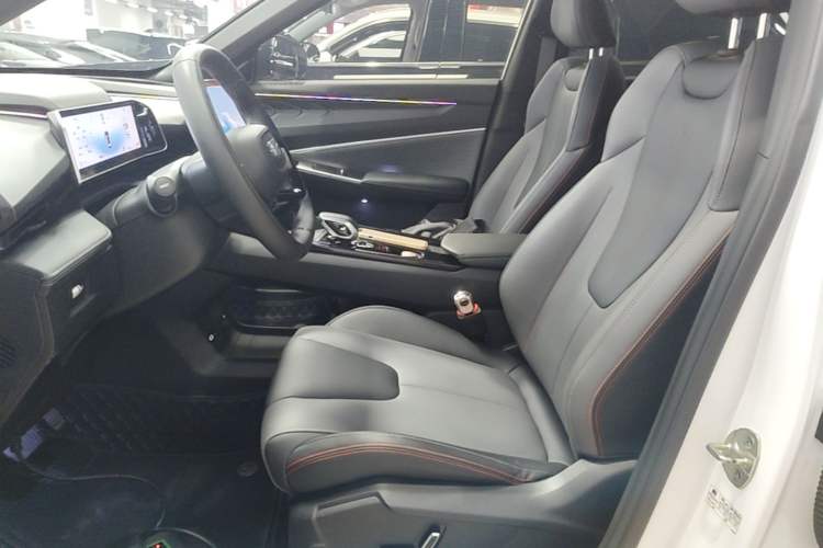 Used Geely Auto Emgrand X7 Sport 2023 Boyue COOL 1.5TD Smart Connect+ Left Front Seat