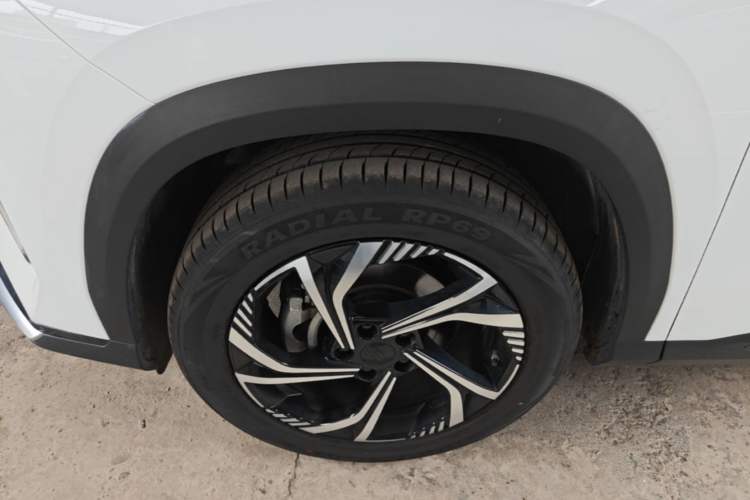 Used Geely Auto Emgrand X7 Sport 2023 Boyue COOL 1.5TD Smart Model Left Front Wheel Hub