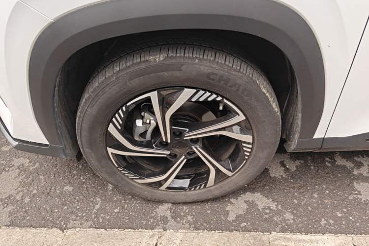 Used Geely Auto Emgrand X7 Sport 2023 Boyue COOL 1.5TD Smart Model Left Front Wheel Hub