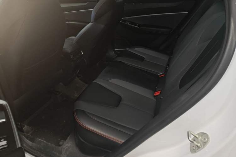 Used Geely Auto Emgrand X7 Sport 2023 Boyue COOL 1.5TD Smart Connect+ Left Rear Seat