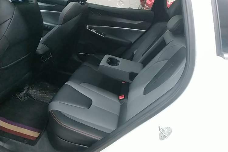 Used Geely Auto Emgrand X7 Sport 2023 Boyue COOL 1.5TD Smart Model Left Rear Seat