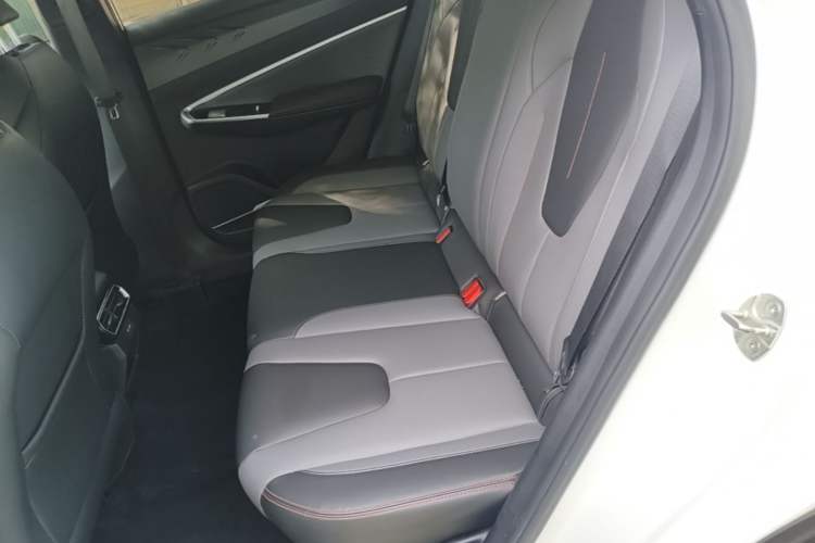 Used Geely Auto Emgrand X7 Sport 2023 Boyue COOL 1.5TD Smart Connect+ Left Rear Seat