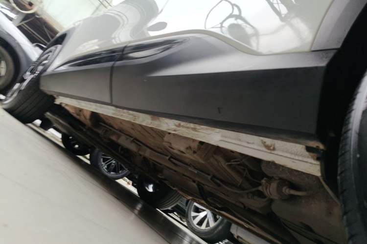 Used Geely Auto Emgrand X7 Sport 2023 Boyue COOL 1.5TD Smart Connect+ Left Side Sill