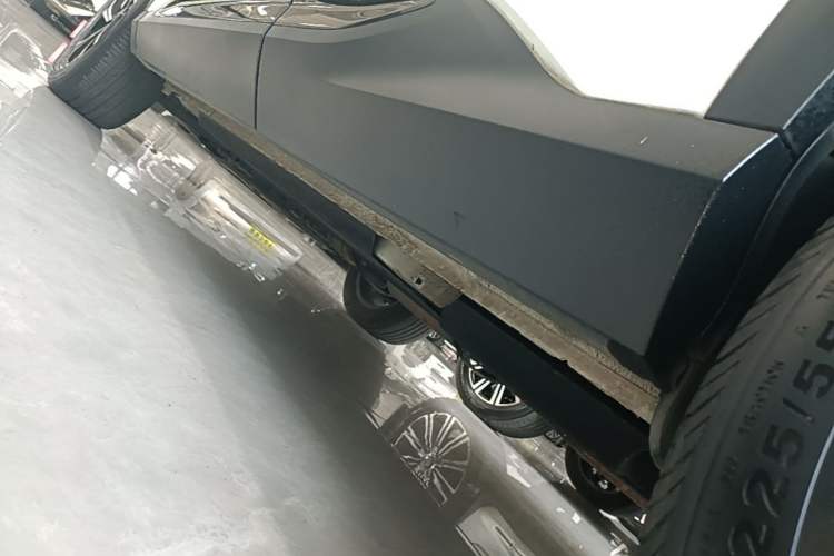 Used Geely Auto Emgrand X7 Sport 2023 Boyue COOL 1.5TD Smart Model Left Side Sill