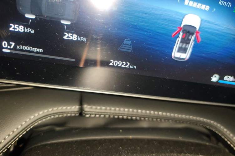 Used Geely Auto Emgrand X7 Sport 2023 Boyue COOL 1.5TD Smart Model Odometer Close Up