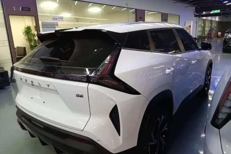 Used Geely Auto Emgrand X7 Sport 2023 Boyue COOL 1.5TD Smart Connectivity Model Rear Right 45 Deg