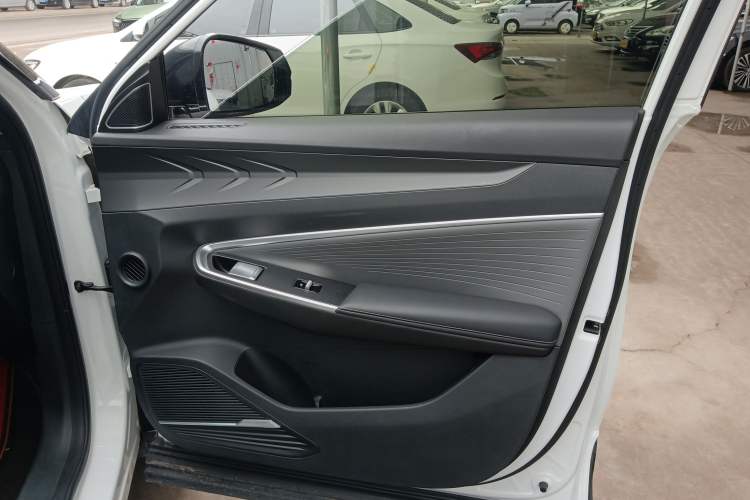 Used Geely Auto Emgrand X7 Sport 2023 Boyue COOL 1.5TD Smart Connect+ Right Front Door Interior