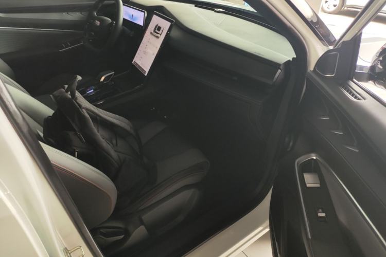 Used Geely Auto Emgrand X7 Sport 2023 Boyue COOL 1.5TD Smart Connect+ Right Front Seat