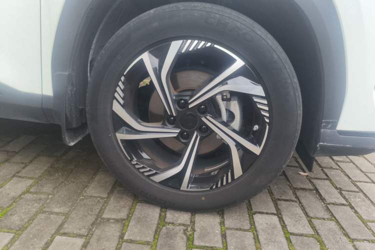 Used Geely Auto Emgrand X7 Sport 2023 Boyue COOL 1.5TD Smart Model Right Front Wheel Hub