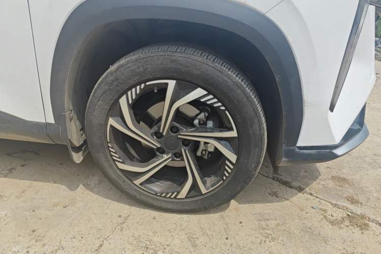 Used Geely Auto Emgrand X7 Sport 2023 Boyue COOL 1.5TD Smart Connect+ Right Front Wheel Hub