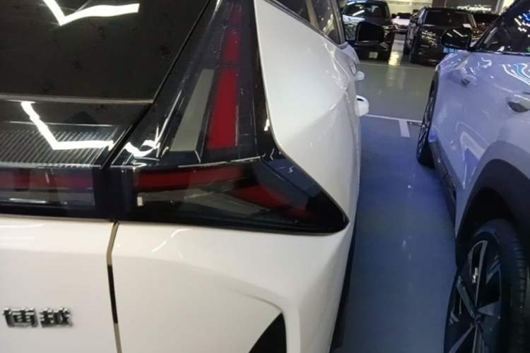 Used Geely Auto Emgrand X7 Sport 2023 Boyue COOL 1.5TD Smart Connectivity Model Right Rear Taillight