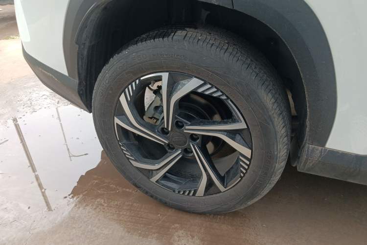 Used Geely Auto Emgrand X7 Sport 2023 Boyue COOL 1.5TD Smart Connect+ Right Rear Wheel Hub