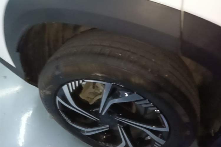 Used Geely Auto Emgrand X7 Sport 2023 Boyue COOL 1.5TD Smart Connectivity Model Right Rear Wheel Hub