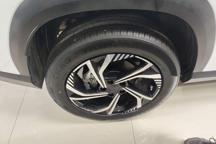Used Geely Auto Emgrand X7 Sport 2023 Boyue COOL 1.5TD Smart Connect+ Right Rear Wheel Hub