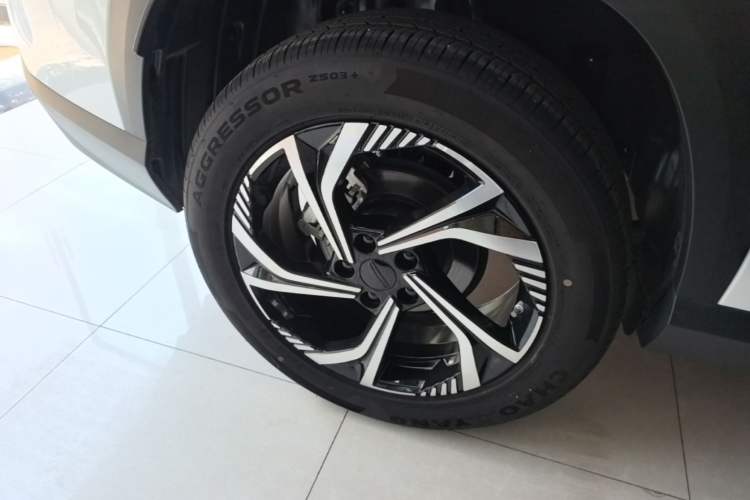 Used Geely Auto Emgrand X7 Sport 2023 Boyue COOL 1.5TD Friend Edition Right Rear Wheel Hub