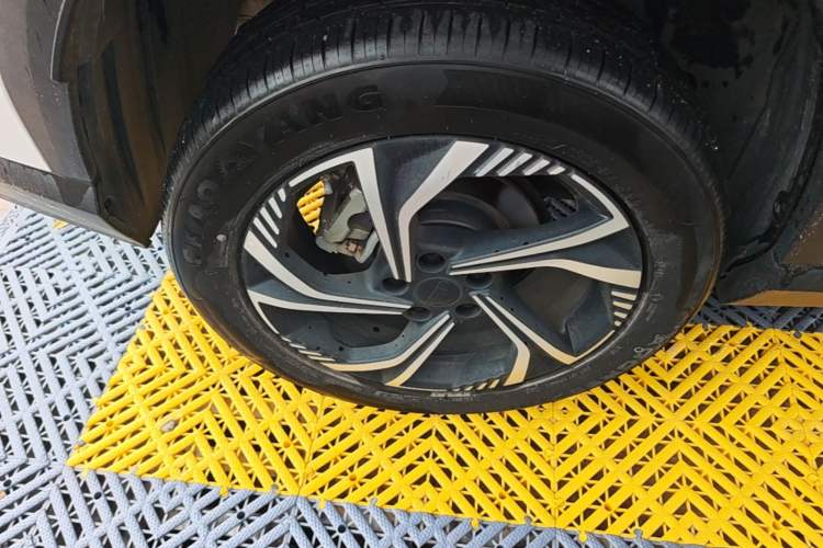 Used Geely Auto Emgrand X7 Sport 2023 Boyue COOL 1.5TD Smart Connect+ Right Rear Wheel Hub