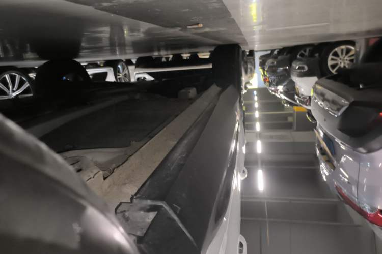 Used Geely Auto Emgrand X7 Sport 2023 Boyue COOL 1.5TD Smart Connect+ Right Side Sill