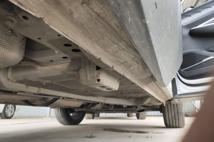 Used Geely Auto Emgrand X7 Sport 2023 Boyue COOL 1.5TD Smart Connect+ Right Side Sill