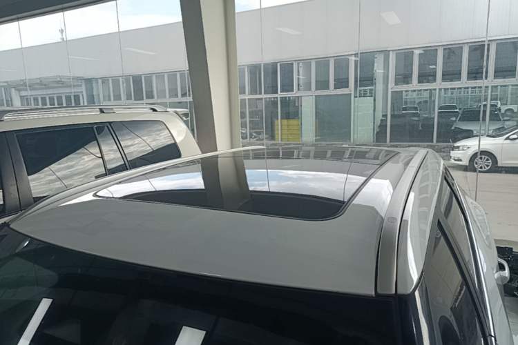 Used Geely Auto Emgrand X7 Sport 2023 Boyue COOL 1.5TD Smart Model Roof