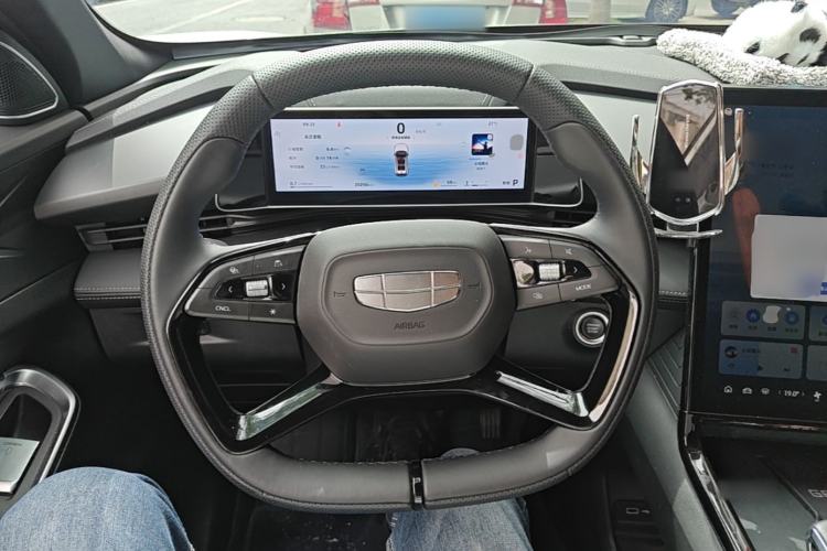 Used Geely Auto Emgrand X7 Sport 2023 Boyue COOL 1.5TD Smart Model Steering Wheel