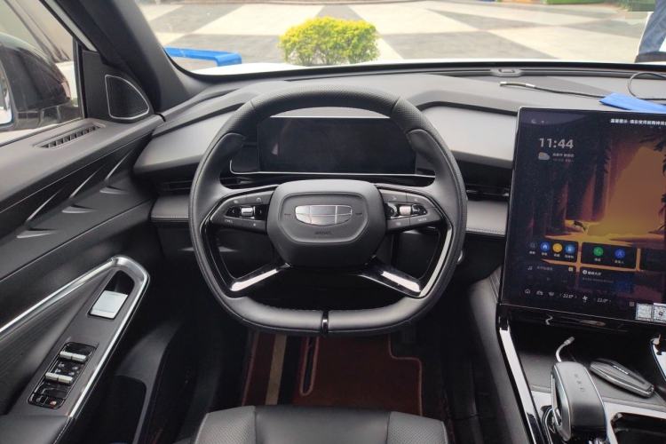 Used Geely Auto Emgrand X7 Sport 2023 Boyue COOL 1.5TD Smart Model Steering Wheel