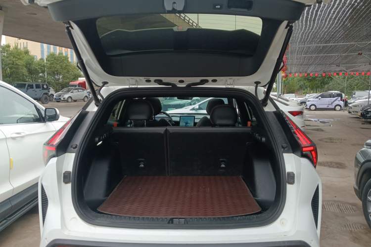 Used Geely Auto Emgrand X7 Sport 2023 Boyue COOL 1.5TD Smart Connect+ Trunk