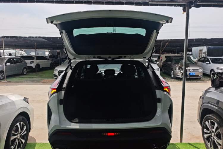 Used Geely Auto Emgrand X7 Sport 2023 Boyue COOL 1.5TD Smart Model Trunk