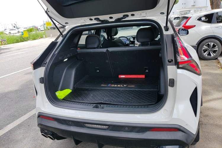 Used Geely Auto Emgrand X7 Sport 2023 Boyue COOL 1.5TD Smart Connect+ Trunk