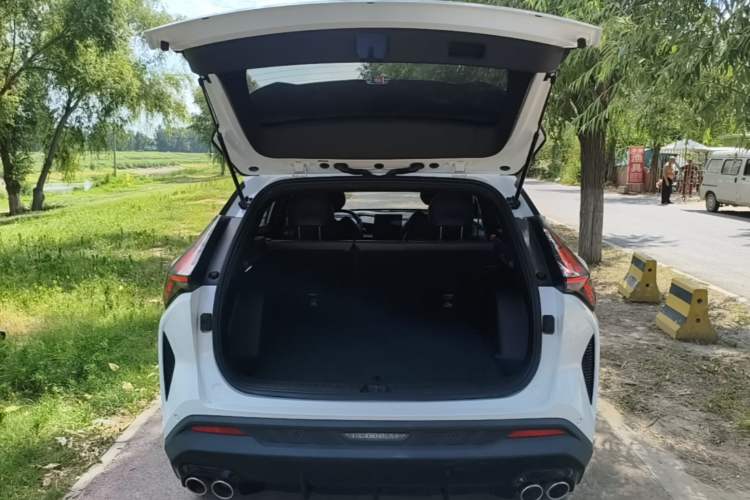 Used Geely Auto Emgrand X7 Sport 2023 Boyue COOL 1.5TD Smart Connect+ Trunk