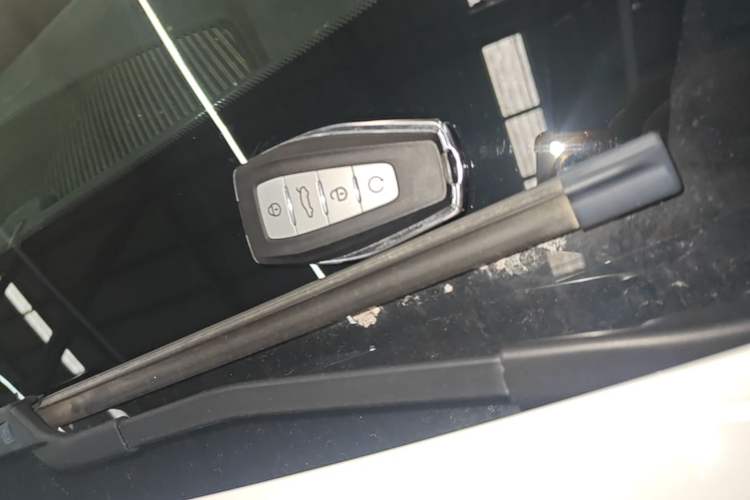 Used Geely Auto Emgrand X7 Sport 2023 Boyue COOL 1.5TD Smart Connect+ Vehicle Key