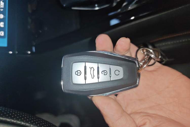 Used Geely Auto Emgrand X7 Sport 2023 Boyue COOL 1.5TD Smart Connectivity Model Vehicle Key