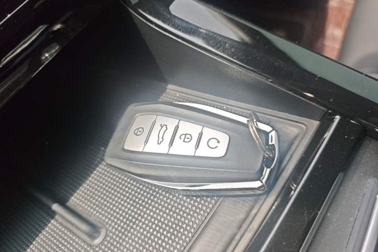Used Geely Auto Emgrand X7 Sport 2023 Boyue COOL 1.5TD Smart Model Vehicle Key