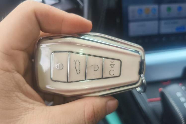 Used Geely Auto Emgrand X7 Sport 2023 Boyue COOL 1.5TD Smart Model Vehicle Key