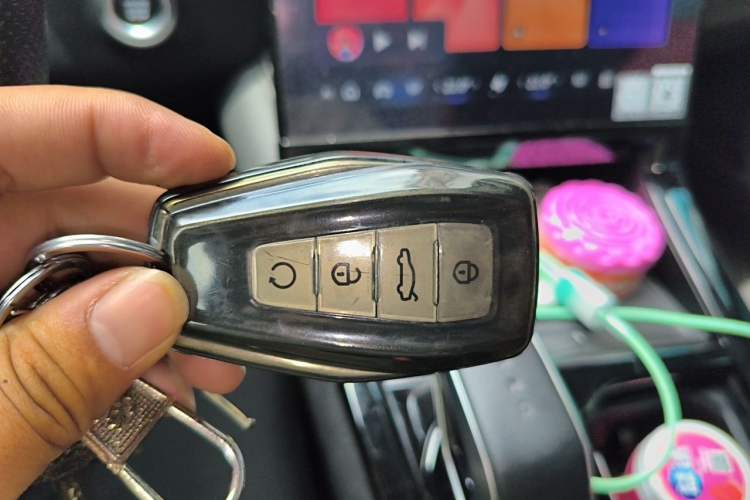 Used Geely Auto Emgrand X7 Sport 2023 Boyue COOL 1.5TD Smart Connect+ Vehicle Key