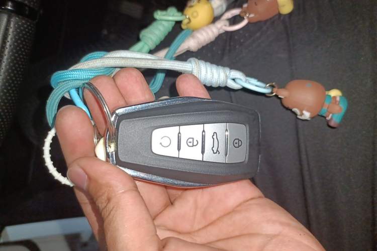 Used Geely Auto Emgrand X7 Sport 2023 Boyue COOL 1.5TD Smart Connect+ Vehicle Key