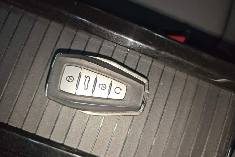 Used Geely Auto Emgrand X7 Sport 2023 Boyue COOL 1.5TD Smart Model Vehicle Key