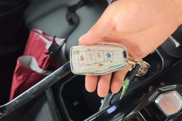 Used Geely Auto Emgrand X7 Sport 2023 Boyue COOL 1.5TD Smart Connect+ Vehicle Key