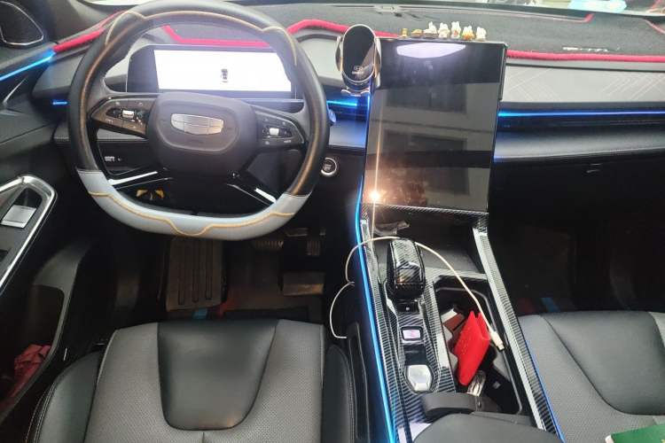 Used Geely Auto Emgrand X7 Sport 2024 1.5TD Smart Edition Center Console