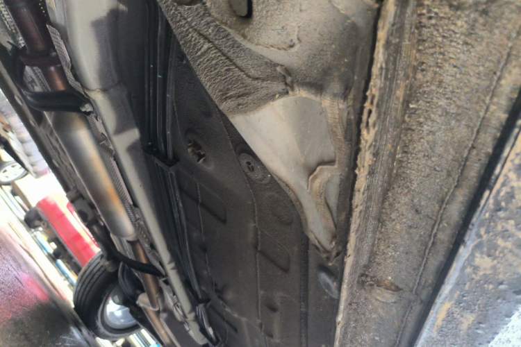 Used Geely Auto Emgrand X7 Sport 2024 1.5TD Smart Connect+ Chassis Front Left