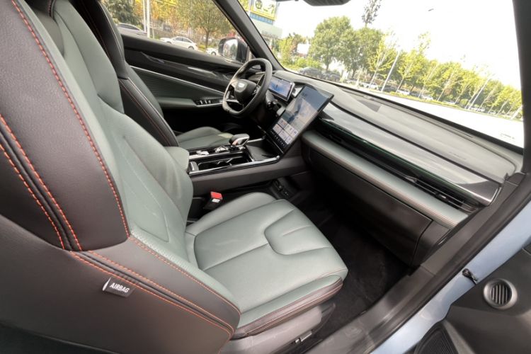 Used Geely Auto Emgrand X7 Sport 2024 1.5TD Prestige Edition Interior 13