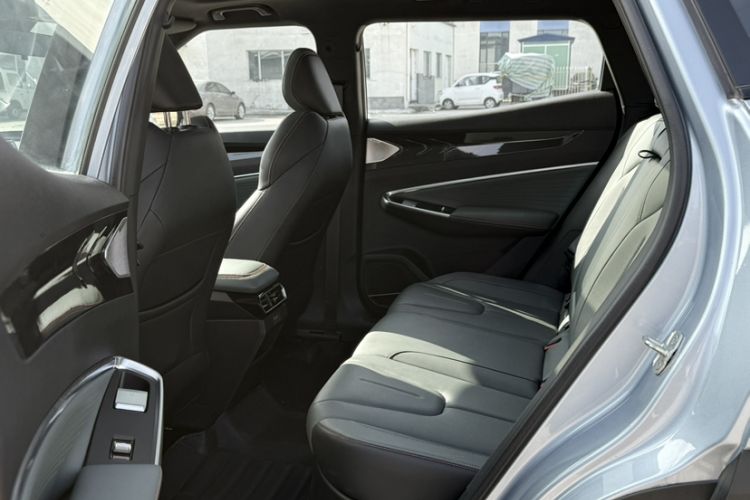 Used Geely Auto Emgrand X7 Sport 2024 1.5TD Prestige Edition Interior 3